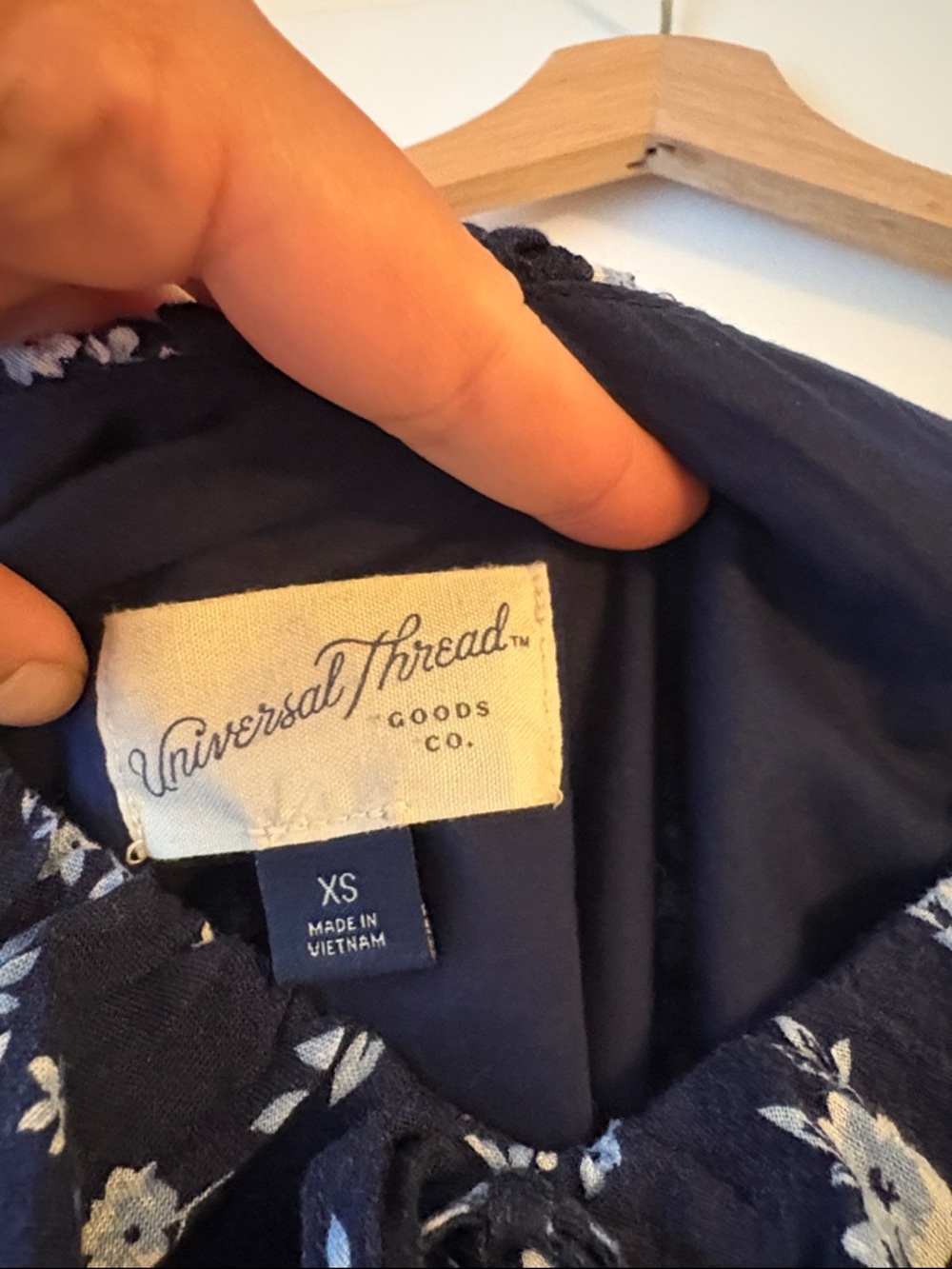 Universal Thread Maxi Dress - Picture 4 of 4